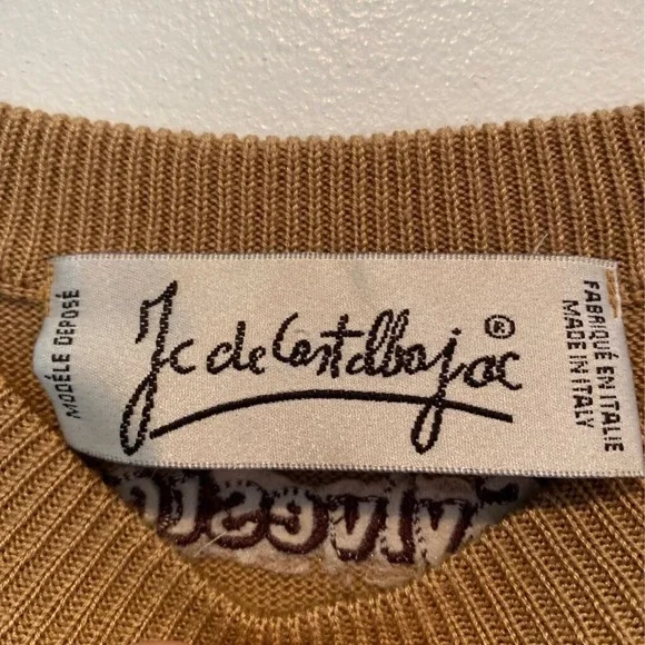 VTG JC De Castlebajac Sweater Mens M Tan Daffy Duck Altitutde To 2000 Italy M